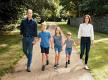 Kate Middleton nosila je svoje omiljene tenisice na obiteljskoj fotografiji