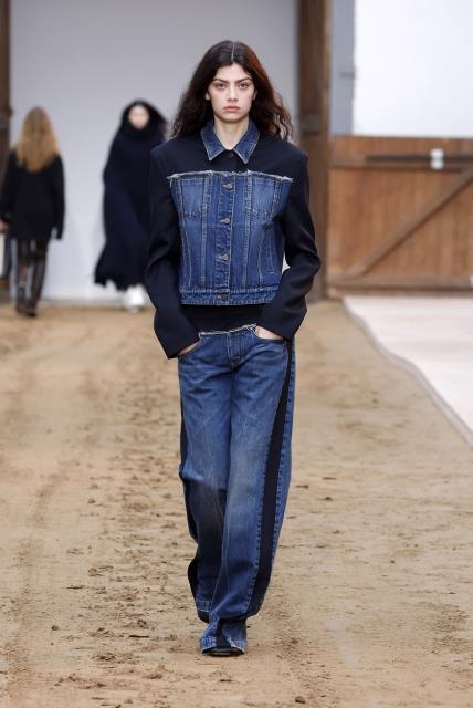 Stella McCartney AW23 trend traper