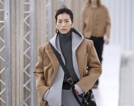 Trend sivi džemper Prada FW23