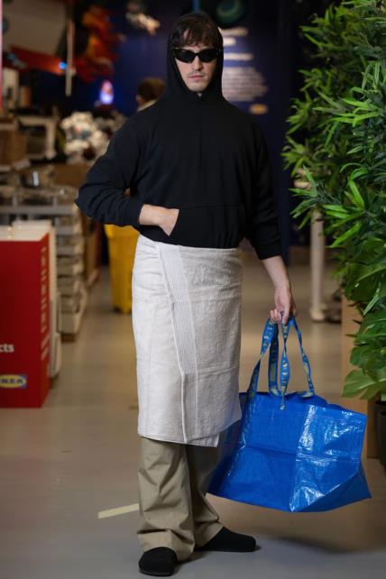 Ikea Balenciaga ručnik suknja