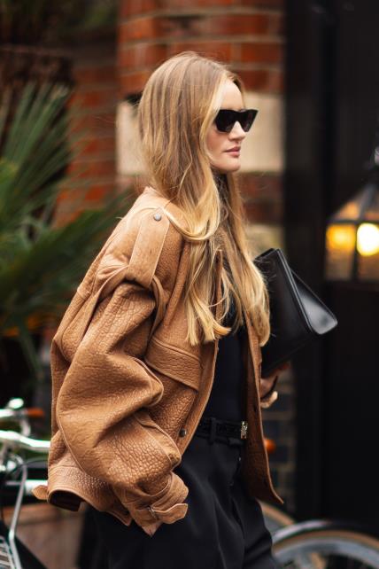 Rosie Huntington-Whiteley street style