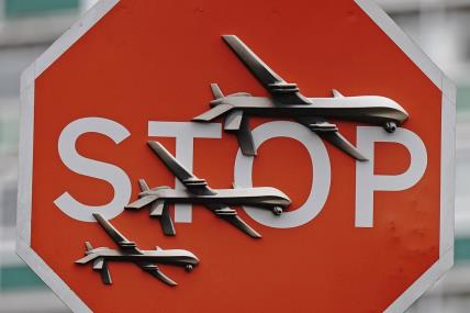 Banksy prometni znak stop