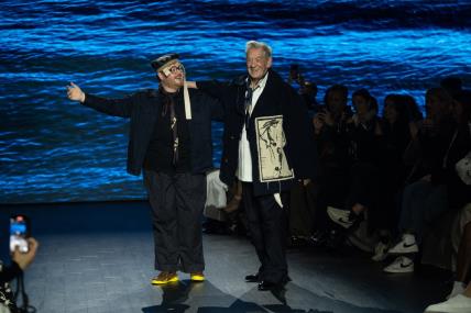 Steven Stokey-Daley i Ian McKellen, Tjedan mode Londomn 2023
