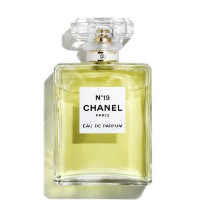 Chanel - No 19