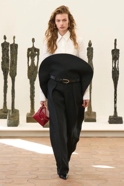 Les Sculptures Jacquemus SS24