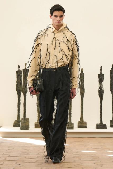 Les Sculptures Jacquemus SS24