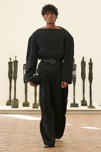 Les Sculptures Jacquemus SS24