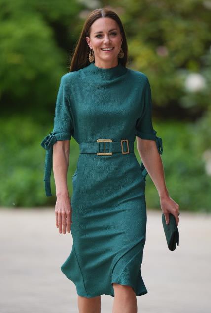Kate Middleton s najdražom torbicom brenda Emmy London