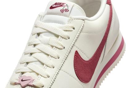 Nike Cortez Valentinovo