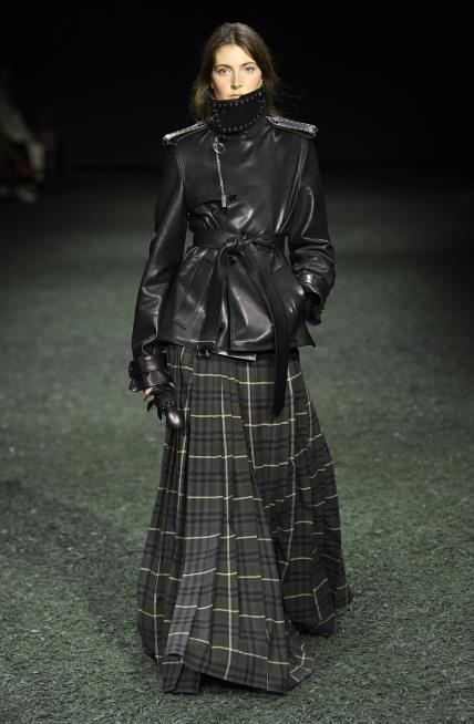 Burberry AW24 revija