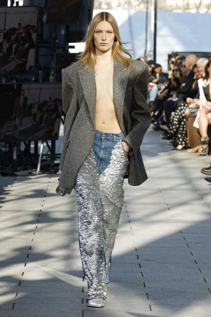 Stella McCartney AW24 Tjedan mode Pariz