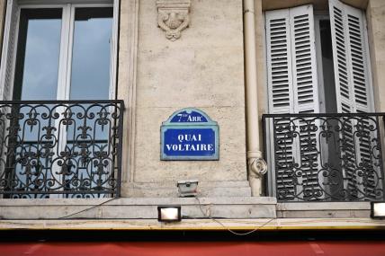 Karl Lagerfeld stan u Parizu