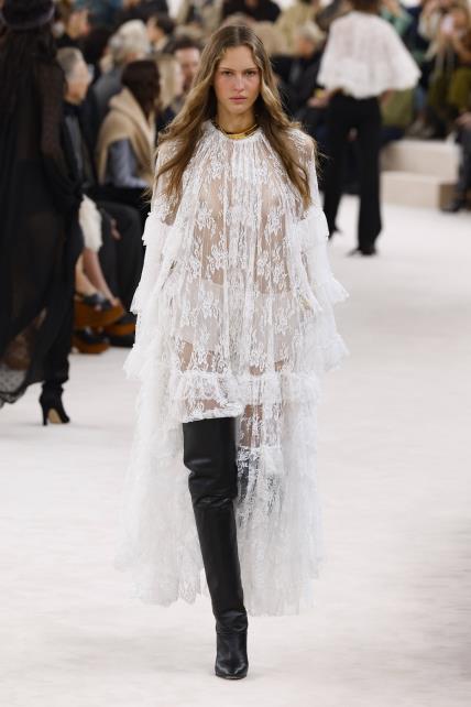 Chloe AW24 boho chic