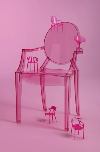 Barbie x Kartell kolekcija