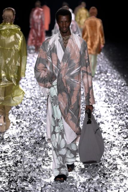 Dries Van Noten muška kolekcija SS25