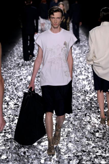 Dries Van Noten muška kolekcija SS25