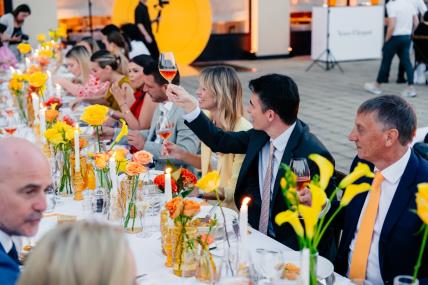 Veuve Clicquot Solaire Tables večera