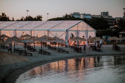 Vjenčanje uz plažu Altera