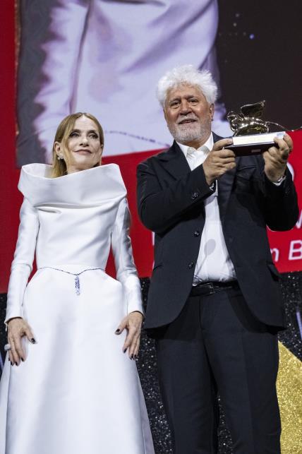 Pedro Almodovar i Isabelle Huppert, Filmski festival Venecija, nagrada Zlatni lav