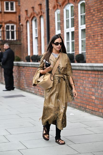 Street style Tjedan mode London SS25