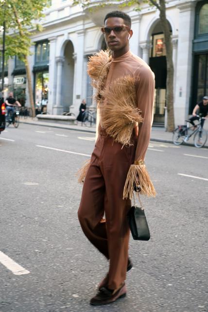 Street style Tjedan mode London SS25