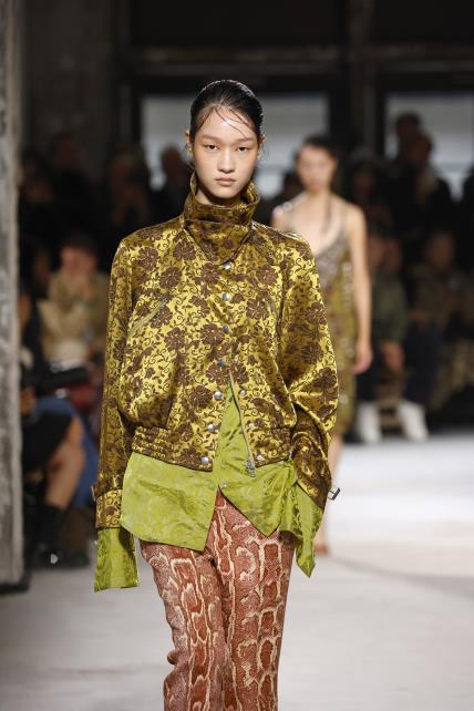 Dries Van Noten SS25 Tjedan mode Pariz