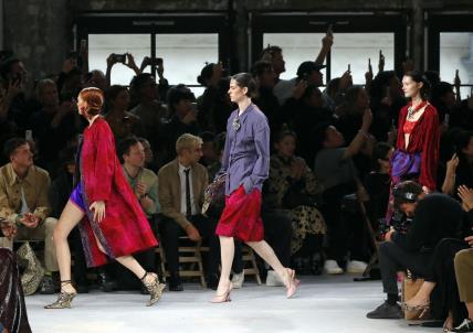 Dries Van Noten SS25 Tjedan mode Pariz