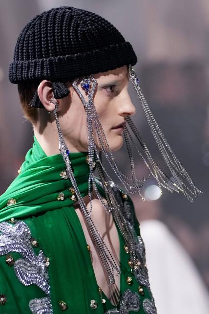 Valentino SS25 Tjedan mode Pariz detalji