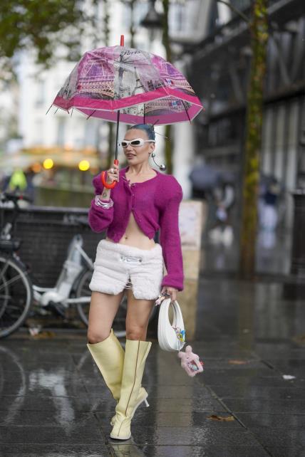 Street style Tjedan mode Pariz jesen 2024