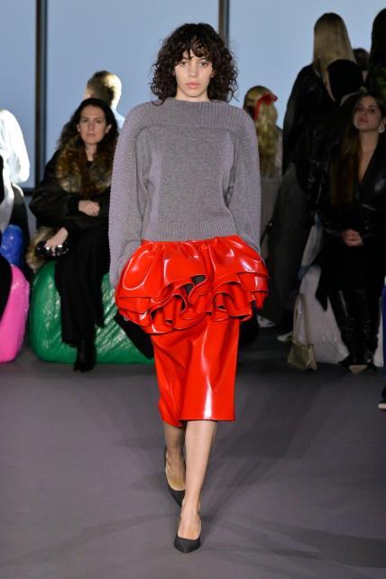 High Low stil Christopher Kane FW23