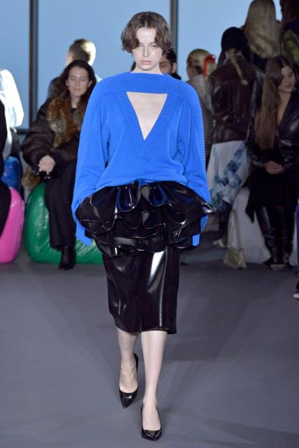 High Low stil Christopher Kane FW23