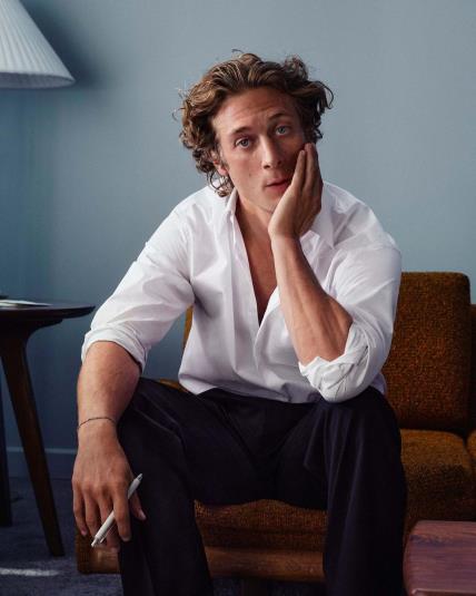 Jeremy Allen White