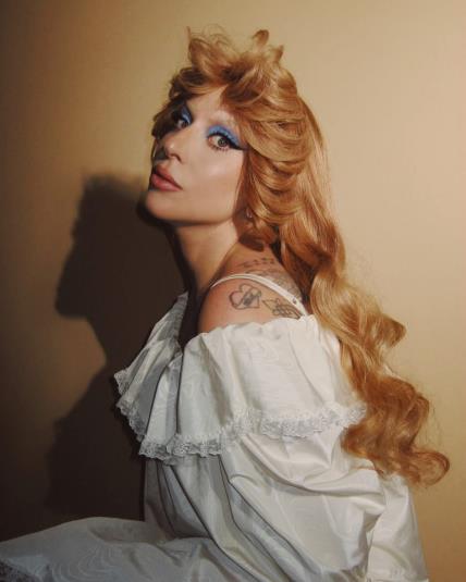 Lady Gaga plavi makeup