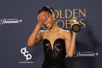 Zoe Saldaña Golden Globes 2025