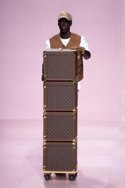 Louis Vuitton men FW25 Pharrell i NIGO