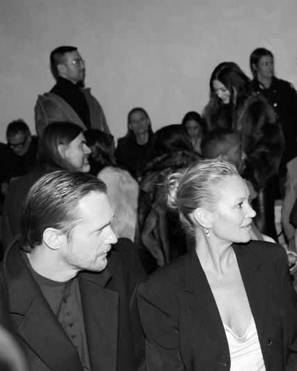 Calvin Klein FW25 Kate Moss i Alexander Skarsgård