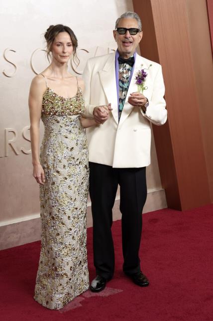 Oscari 2025 red carpet Jeff Goldblum i Emilie Livingston