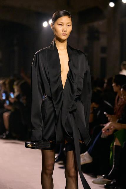 Victoria Beckham AW25 Tjedan mode Pariz