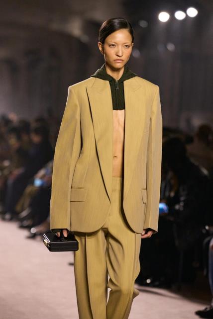 Victoria Beckham AW25 Tjedan mode Pariz