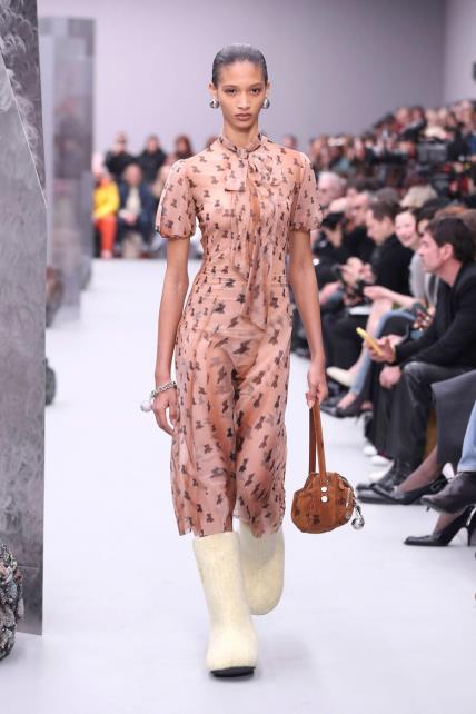 Acne Studios AW25 Tjedan mode Pariz