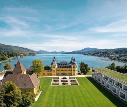 Falkensteiner Schlosshotel Velden.jpg