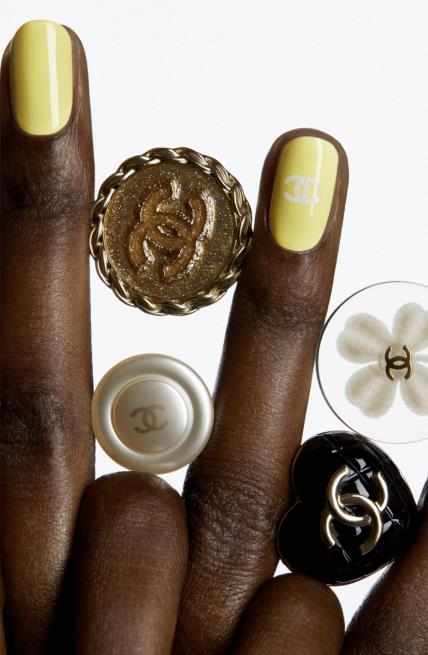 CHANEL LE VERNIS 2023 COLLECTION