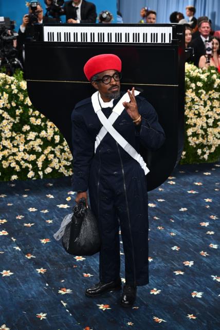 André 3000, Burberry