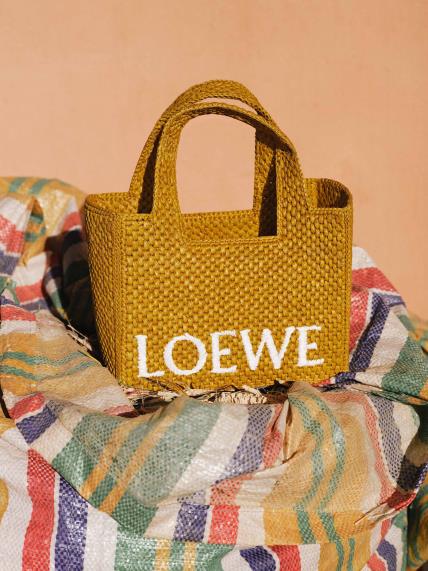 Loewe rafija torbe 2023