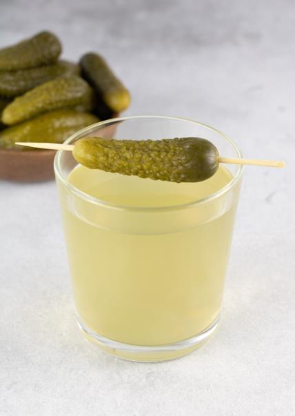 Pickle lemonade napitak