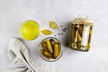 Pickle lemonade napitak