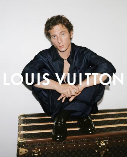 Jeremy Allen White Louis Vuitton