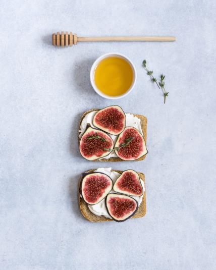 Ljetni zalogaji crostini feta smokve