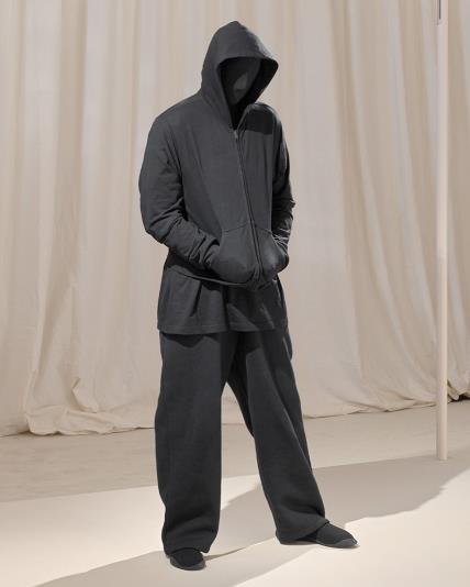 Balenciaga Demna izložba