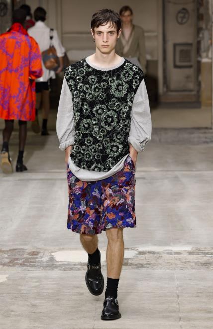 Dries Von Noten SS26 debi Julian Klausner